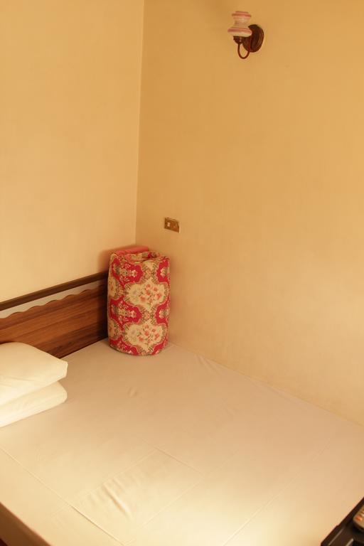 Ron Gong Hotel Chiayi City Room photo
